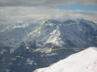 L' itinerario di salita alla Cima Bonze e della traversata da questa alla Bassa di Bonze.