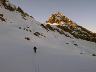 Calzate le pelli, la risalita di 100mt verso la Bassa di Bonze