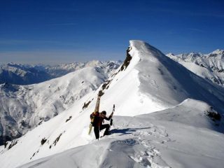 La cornice all'uscita in cresta