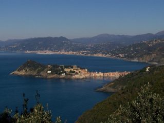 Da punta Manara