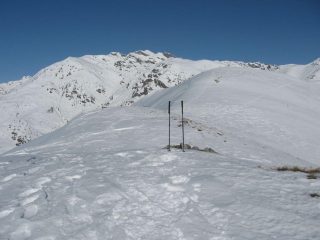 La piatta cimadi Punta Betogne vista dalla Torretta delle Cime