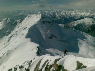 Ultimo tratto di cresta, Quinseina sullo sfondo