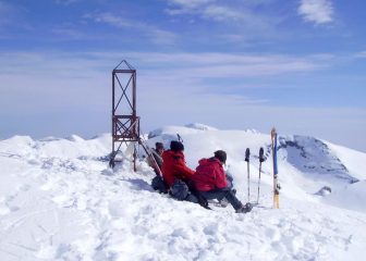 Croce di vetta un pò sommersa!