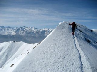 Nicola sull'aerea cresta finale