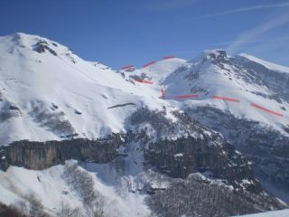 L'itinerario di salita visto dalla Mirauda