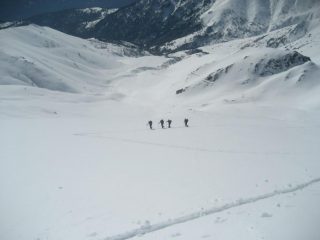 in salita sui pendii superiori