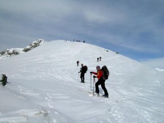affollamento verso il poggio Frassati