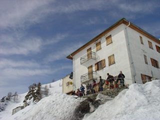 molta gente oggi in rifugio
