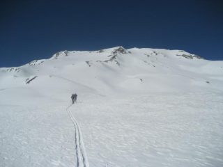 alla base della Costa Serena (q. 2.708)