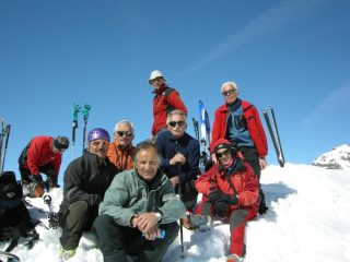 gruppo evergreen in punta