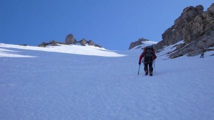 su per il canale di destra