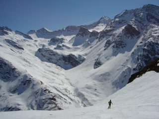 Si continua a scendere sempre su splendido firn