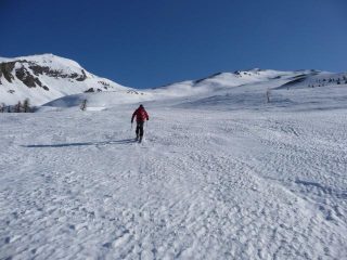 a sinistra dello sky lift