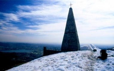 l'obelisco della vetta