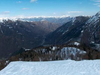 vista dall'anticima della dorsale dell'itinerario