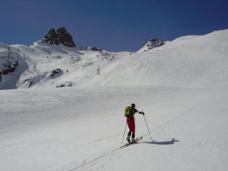 Salendo nel vallone di S. Bernolfo