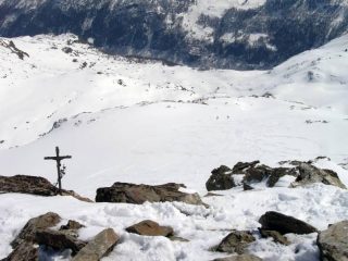 Dalla sommità è visibile gran parte dell'itinerario.