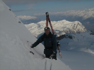 in uscita dalla paretina