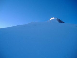 primo sole sulla vetta