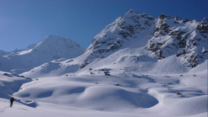 Il colle, al centro