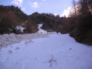La valanga al termine della discesa.