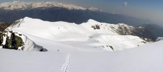 Il vallone di discesa dalla cima