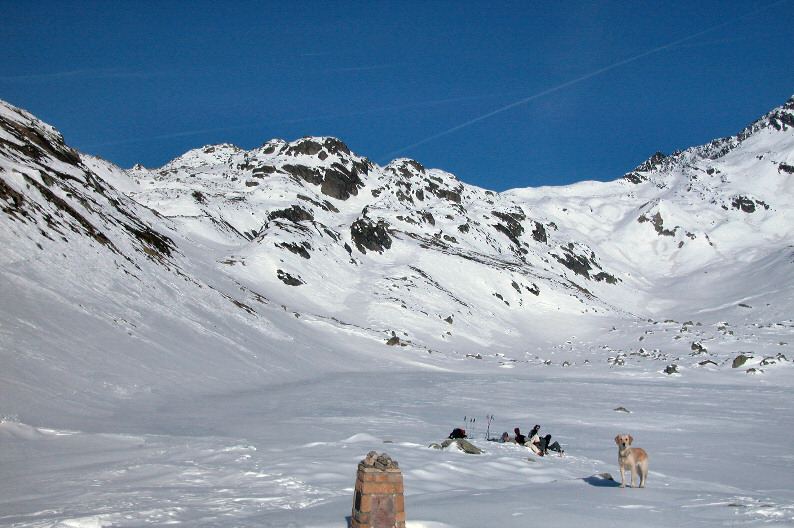 Monts Jovet ( sulla sinistra ) dal lago Jovet