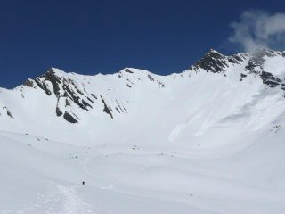 il pic a dx e l'anticima nevosa q 3092 al centro