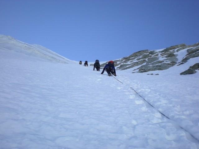 il canale finale che porta sull'ultimo tratto della cresta kuffner