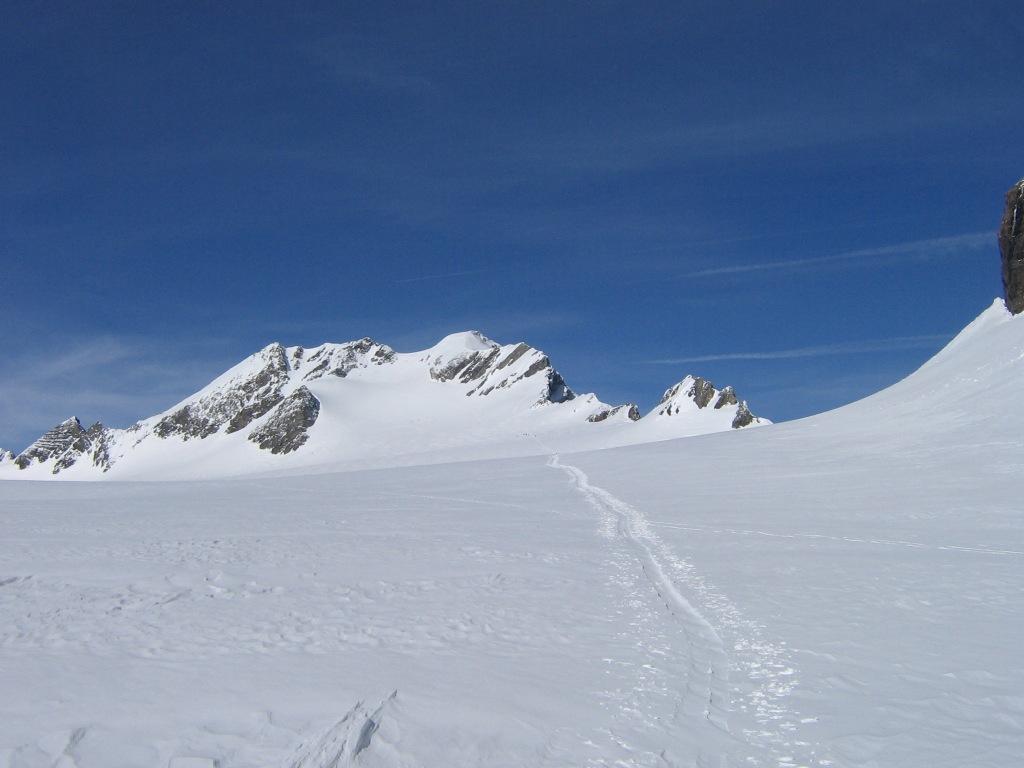  Il versante sud est del Clariden