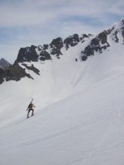 in salita con le ciaspole
