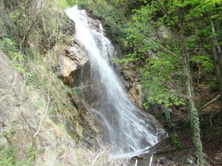 un salto della cascata