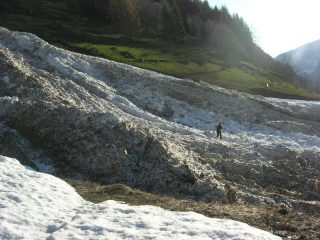 ..sulle prime enormi valanghe..foto m.conti