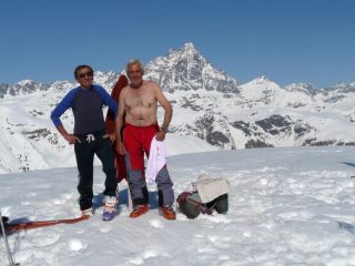 la piscina era lontana