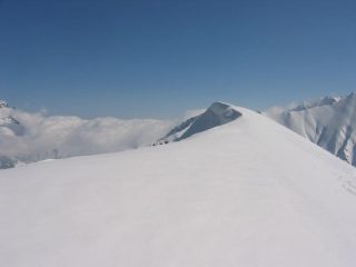 Cornici sulla cima