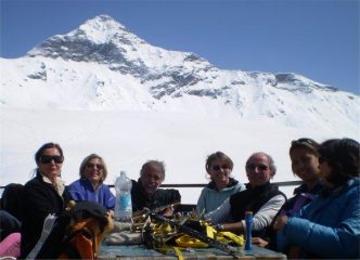 la compagnia al ....campo base