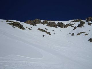 La parte centrale, meno sostenuta e ben sciabile