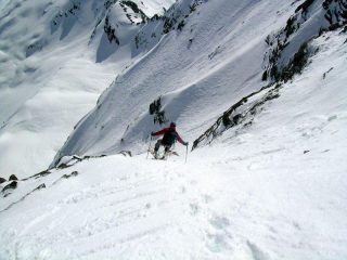 Davide perfettamente a suo agio sui 50° grassi della rampa