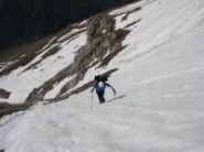 salendo lungo il canale