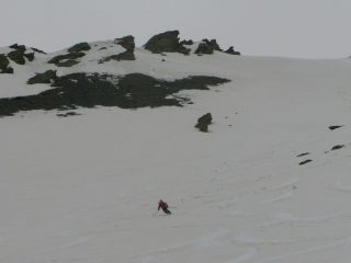 In discesa dal colle
