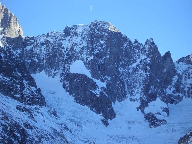 Ottime condizioni in tutta la parete. 