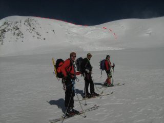 il pendio canale sotto la vetta