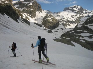 Tratto pianeggiante prima del lago  della Fous.