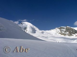 Salendo con la cima a sinistra