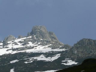Contrafforti del Barone dalla Val Confienzo