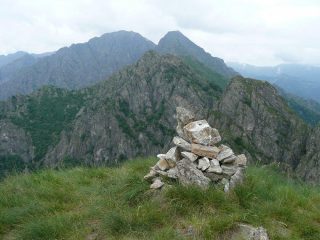 I vicini corni di Nibbio, Lesino e Proman.