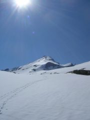 la cima dallo splendido plateau di avvicinamento