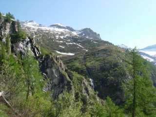 Il Faderhorn dai pressi del bivio per il Rif. Sella
