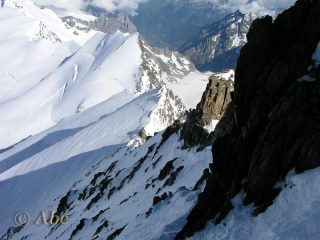 Finsteraarhorn, cresta NO, 2