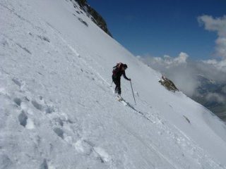 Chiara in discesa